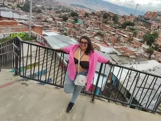 Nina_Lisboah cam model