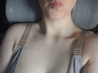 PassionateWoman cam model