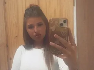 PeachyBabexx cam model
