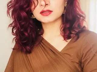 PriyaMoon18 cam model