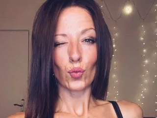 QueenieTrouble_UK