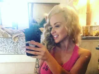 Rarebeautygodess1988 cam model