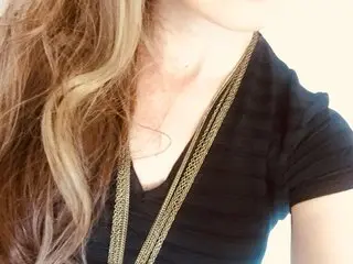 RosannaMylaUK cam model