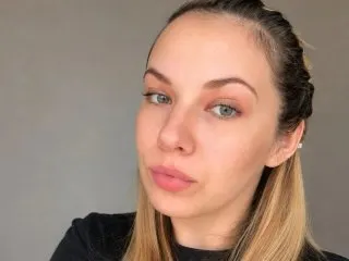 RosieDesire — Streamate cam model