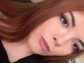Roxyraebunny — Streamate cam model