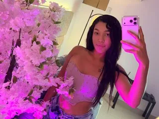 Sara_Carter