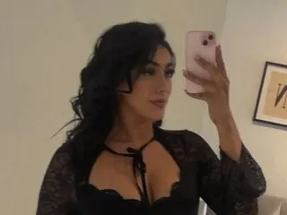 Saray_Collinss