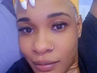 Sashalove876 cam model