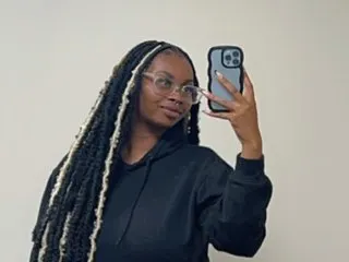 SassyJadeXX cam model