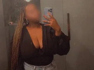 SassyJadeeXX — live cam