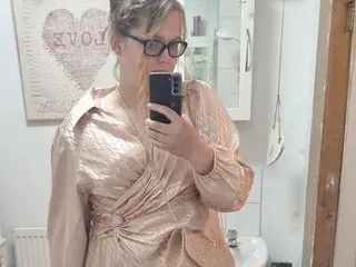 Scarletcum69 cam model