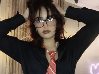 ShantalBr cam model