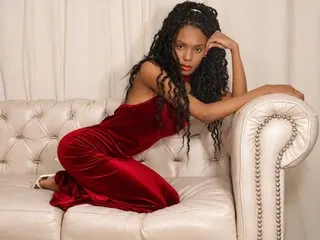 Shury_Malkia cam model