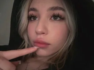 SidneySweeneeey19