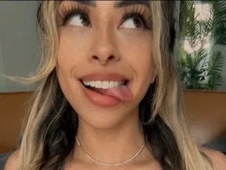 SkinnyMiniMia