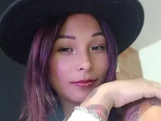 SofyNixx cam model