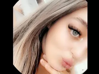 Sophiiaa333 cam model