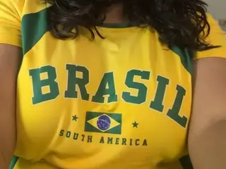 SpicyTitties cam model