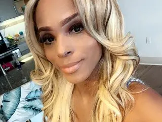 StaciRaiXXX cam model