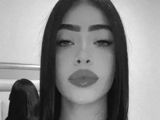 Stayce_mily cam model