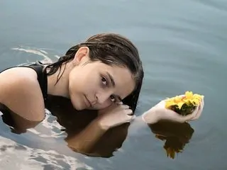 Svetkarey — Streamate cam model