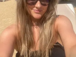 SweetSiennaxXx cam model
