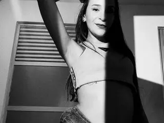 SweetieeFoxx cam model