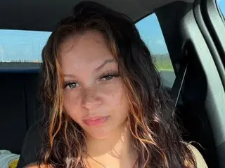 TattedPhoenixx cam model