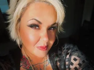 Tori_Tempts cam model