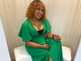 TyraHotxxxxx cam model