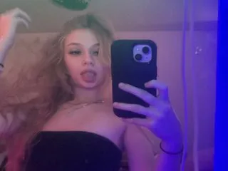 Uniquecoco21 — live cam