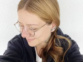 VicktoriaLou cam model