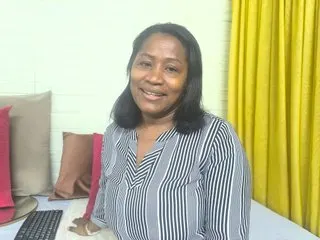 VickyPradoxx cam model