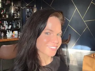 WetNwild85 cam model