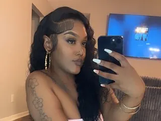 Wild_zurii cam model