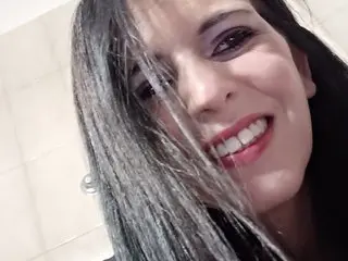 XOXOXGIULIAXOXOX cam model