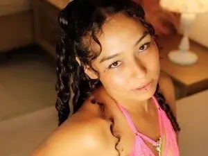 ZoeNaome
