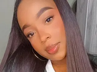 Zylee_18 — Streamate cam model