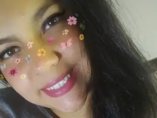 analoveee cam model