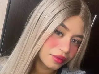 aprildanielss — live cam