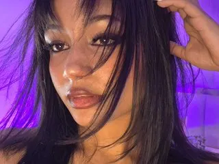 chantallux cam model