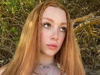 chloeb8ker cam model