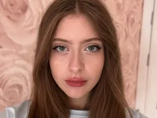 emilyyboo cam model