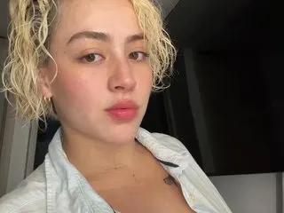 kaia_taylor cam model