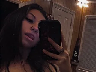 karmasnow69 — live cam