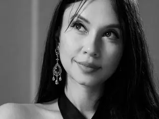 keelly_richaardsson cam model