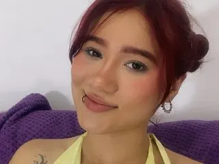 littleAlyy18 cam model