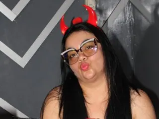 megan_glenda cam model