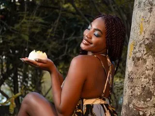 nahomygreen — Streamate cam model