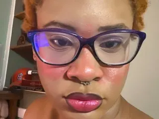 nickythehawtie cam model